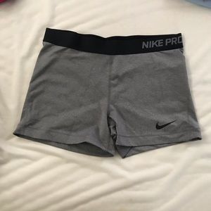 Nike Pro shorts xl